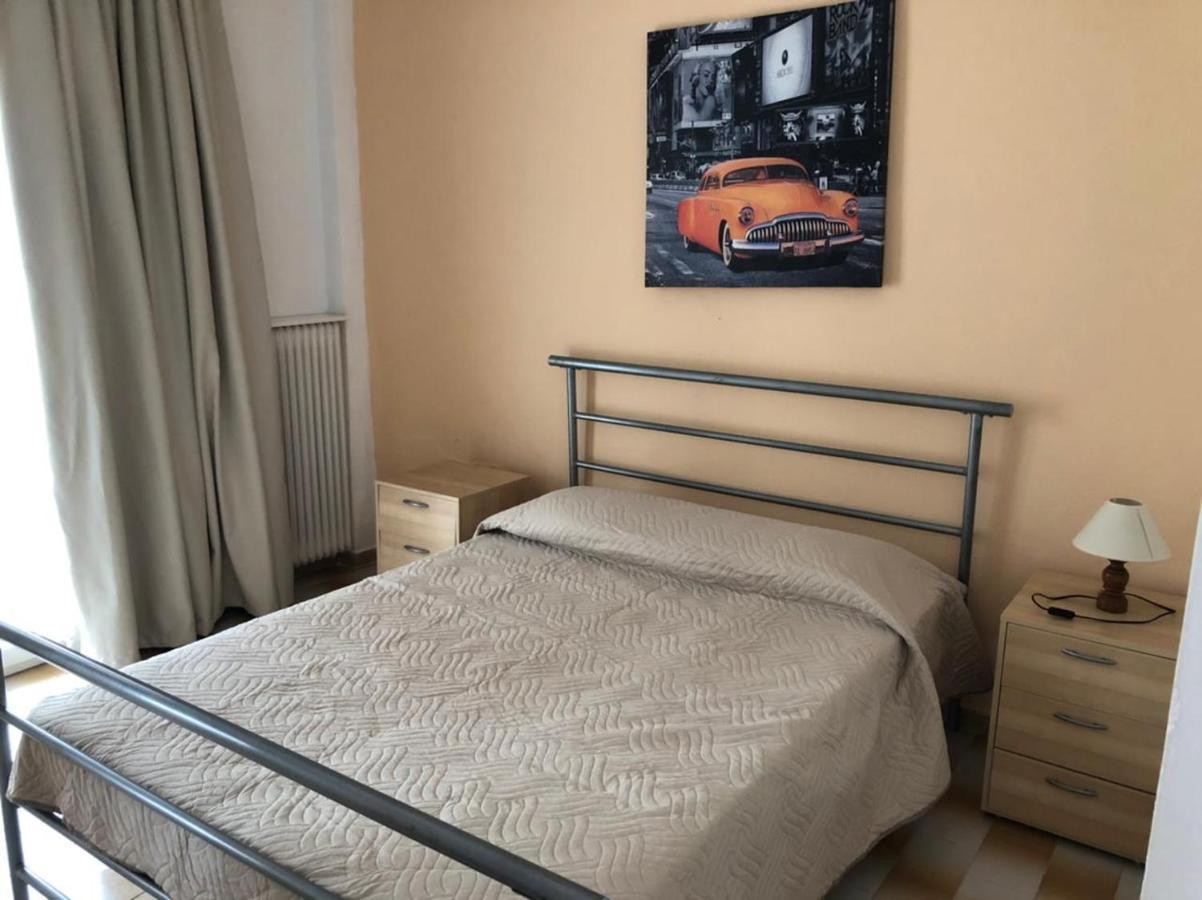 Loula'S Apartments Guviá Kültér fotó
