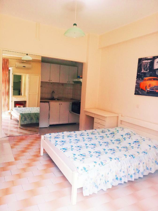 Loula'S Apartments Guviá Kültér fotó